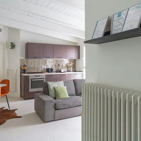 Castaldi Charming Suite-hosted By Sweetstay Apartment *