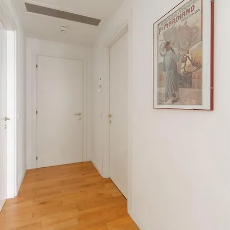Castaldi Charming Suite-hosted By Sweetstay
