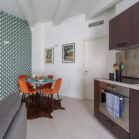 Castaldi Charming Suite-hosted By Sweetstay Apartment *