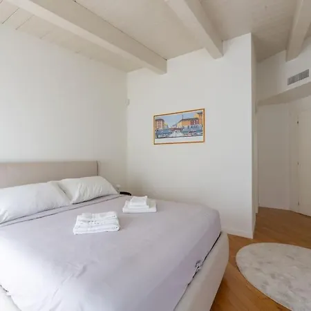 Apartment Castaldi Charming Suite-hosted By Sweetstay Milan