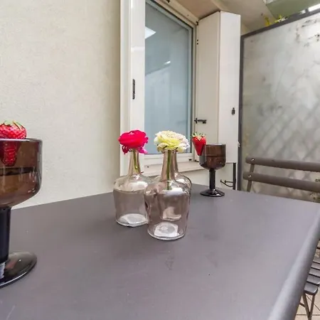 Apartment Castaldi Charming Suite-hosted By Sweetstay